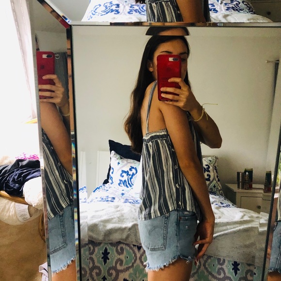 Universal Thread Striped Tank - Picture 2 of 3